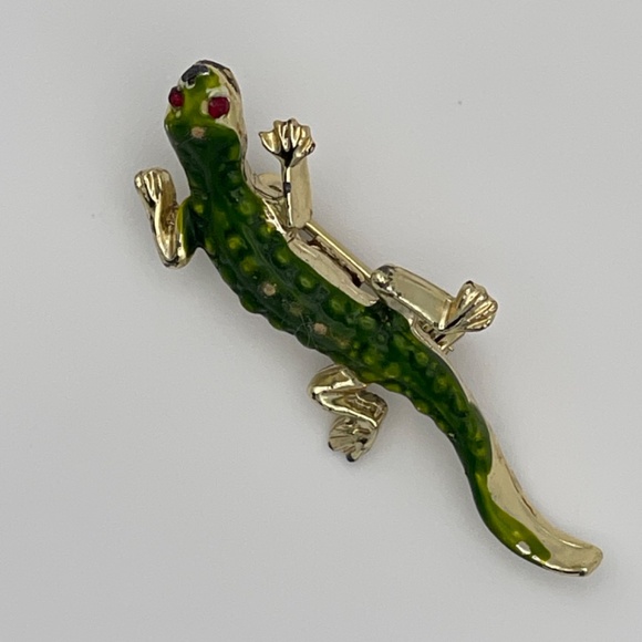 Salamander Lizard Brooch Pin Green Enamel Amphibian Red Rhinestone Eyes Vintage - Picture 3 of 5